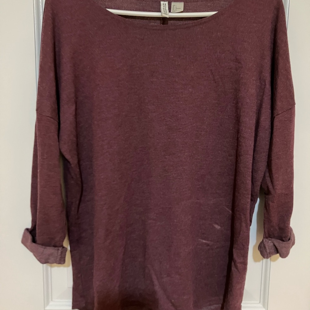 H&M Women's Maroon Sweatshirt - Size L